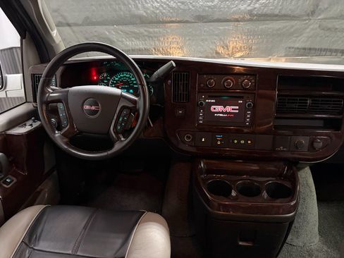 Used 2016 GMC Savana 2500 RWD image 11