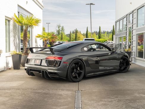 Used 2017 Audi R8 V10 plus AWD/4WD image 9