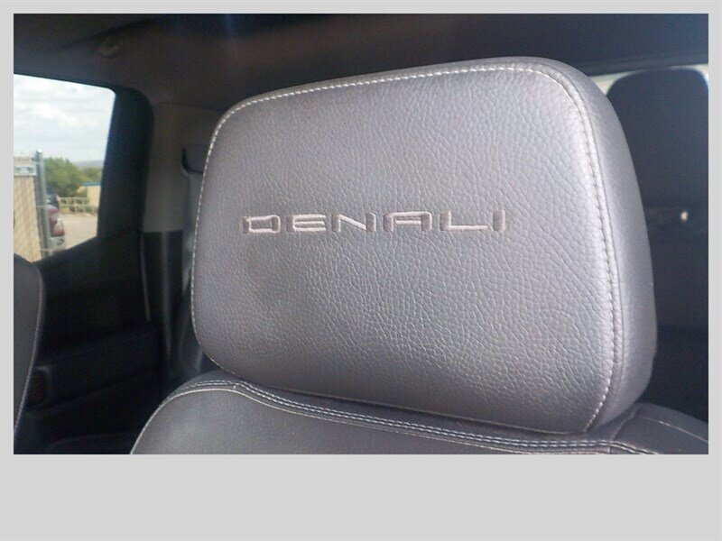 Used 2021 GMC Sierra 1500 Denali w/ Denali Ultimate Package AWD/4WD image 30