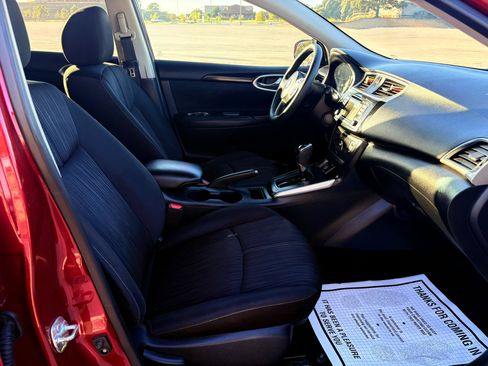 Used 2018 Nissan Sentra SV image 2