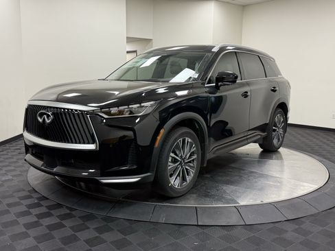 Certified 2027 INFINITI QX60 Luxe w/ Cargo Package FWD image 3