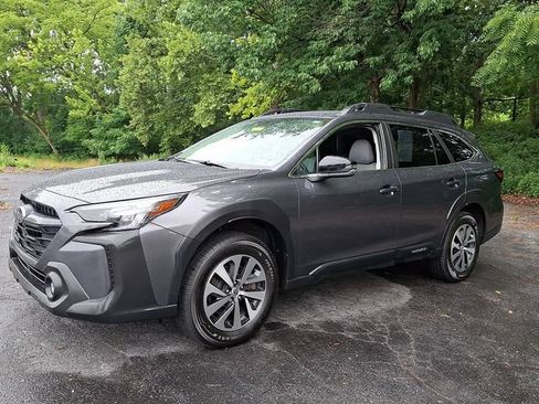 Certified 2025 Subaru Outback Premium AWD/4WD image 5