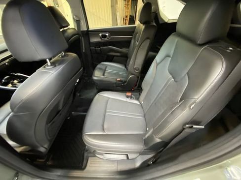 Used 2024 Kia Sorento X-Line EX image 25