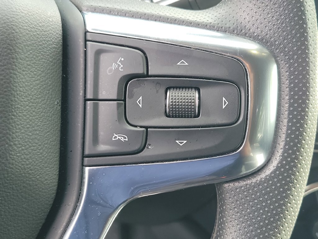 Used 2025 Chevrolet Blazer LT FWD image 25