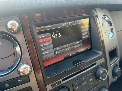 Used 2015 Ford Expedition Platinum AWD/4WD image 30