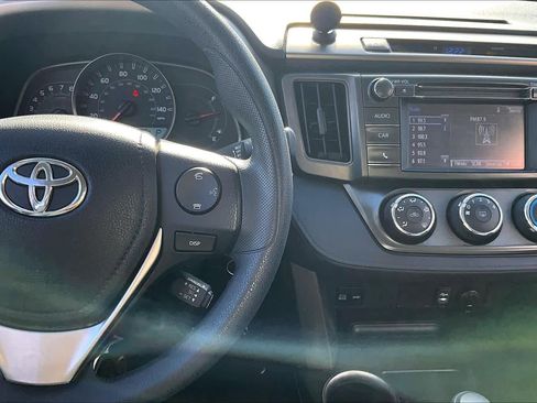 Used 2014 Toyota RAV4 LE image 24