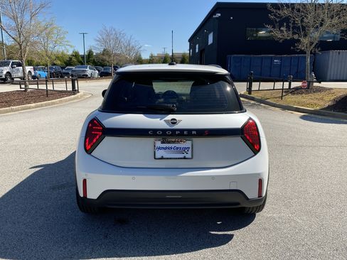 Certified 2025 MINI Cooper S image 16