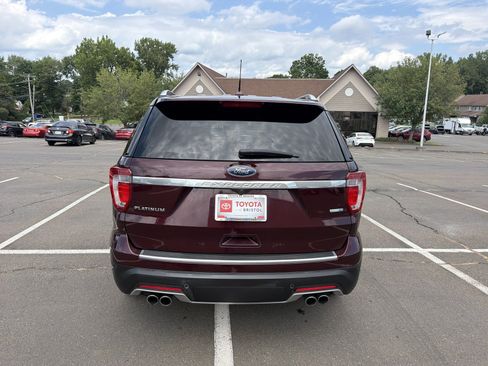 Used 2018 Ford Explorer Platinum AWD/4WD image 6