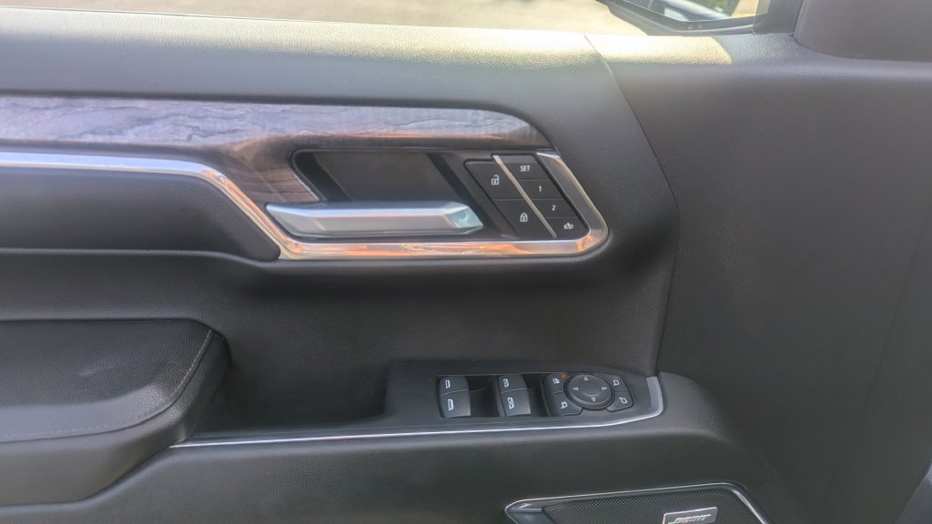 Used 2023 Chevrolet Silverado 1500 LTZ AWD/4WD image 19