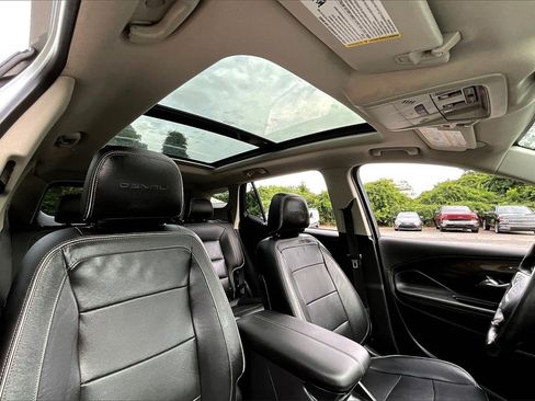 Certified 2020 GMC Terrain Denali w/ Denali Premium Package image 23