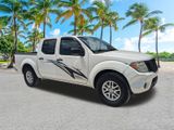 Used 2016 Nissan Frontier SV image 2
