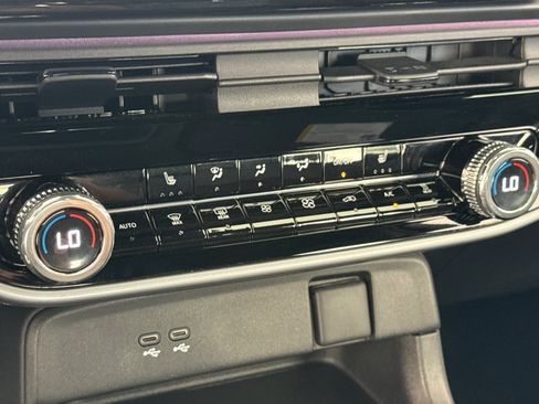 Used 2024 Honda Prologue Touring image 18