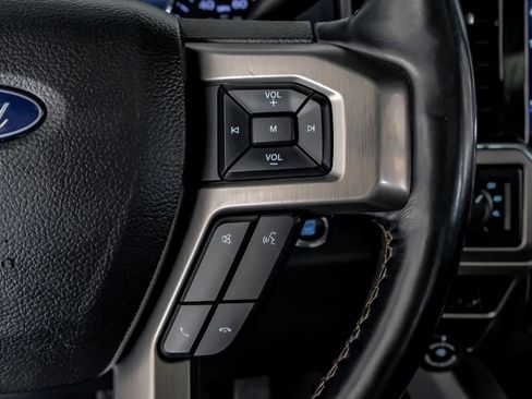 Used 2022 Ford F450 Platinum w/ FX4 Off-Road Package AWD/4WD image 17