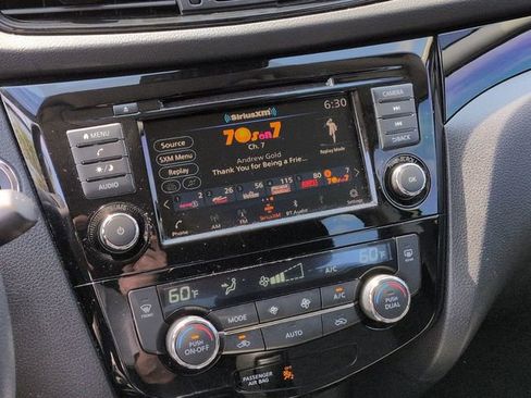 Used 2020 Nissan Rogue Sport SV image 8