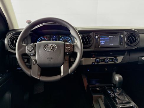 Used 2019 Toyota Tacoma SR w/ SR Convenience Package image 25