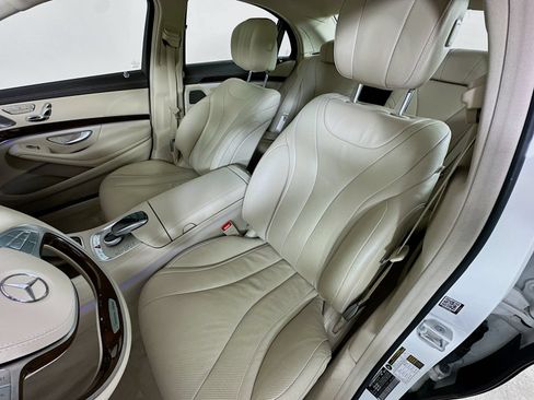 Used 2016 Mercedes-Benz S 550 4MATIC Sedan image 32