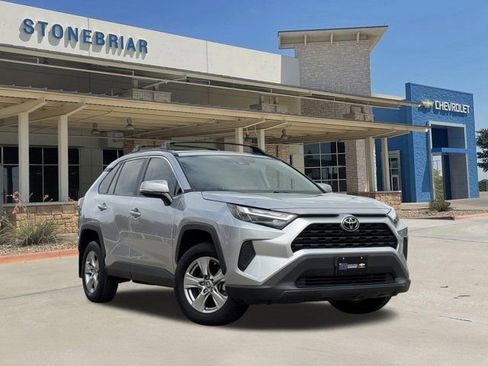 Used 2024 Toyota RAV4 XLE w/ Convenience Package FWD image 2