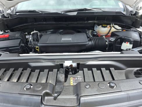 Used 2022 Chevrolet Silverado 1500 LTZ RWD image 8