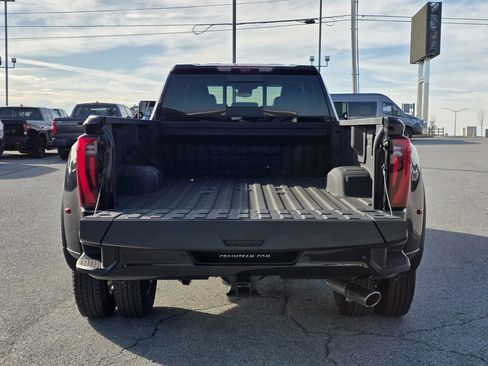 Used 2024 GMC Sierra 3500 Denali w/ Denali Reserve Package image 7