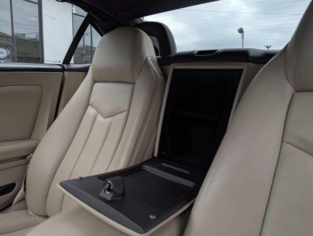 Used 2006 Cadillac XLR RWD image 31