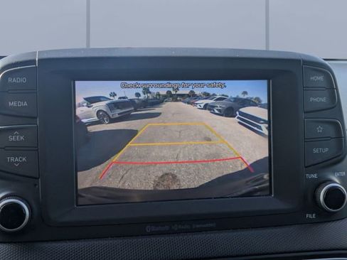 Used 2019 Hyundai Kona SEL image 18