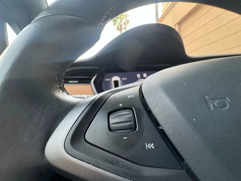 Used 2020 Tesla Model X Long Range AWD/4WD image 39