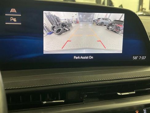 Used 2024 Cadillac XT4 Premium Luxury image 19