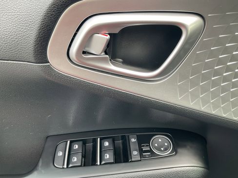 Used 2024 Kia Soul LX w/ Option Group 015 image 24