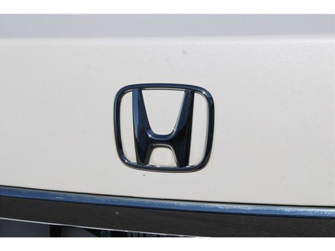 Used 2017 Honda Accord EX-L image 34