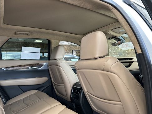 Certified 2024 Cadillac XT5 Premium Luxury w/ Platinum Package AWD/4WD image 16