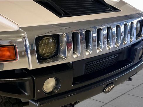 Used 2003 HUMMER H2 w/ Preferred Equipment Group AWD/4WD image 26