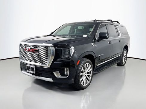 Used 2021 GMC Yukon XL Denali RWD image 1