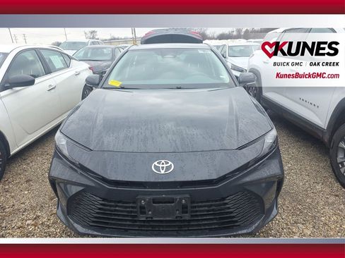 Used 2025 Toyota Camry Hybrid image 4