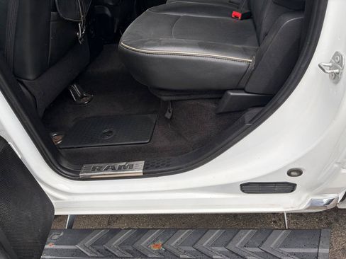 Used 2017 RAM 2500 Limited AWD/4WD image 37