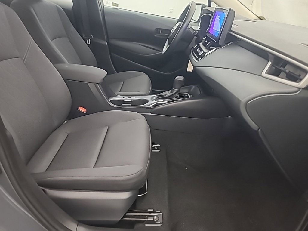Used 2025 Toyota Corolla LE FWD image 16