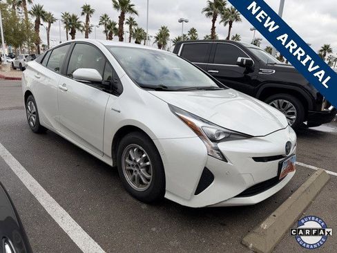 Used 2018 Toyota Prius Two image 2