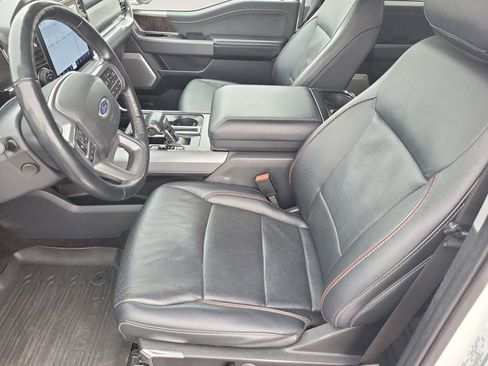 Used 2022 Ford F150 Lariat w/ Equipment Group 502A High image 9