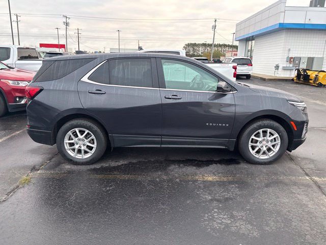 Used 2022 Chevrolet Equinox LT AWD/4WD image 2