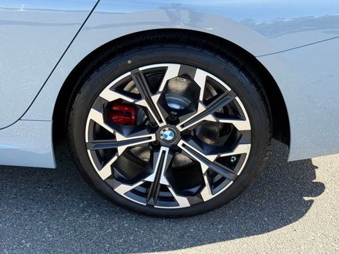 New 2026 BMW 330i Sedan w/ M Sport Package image 13