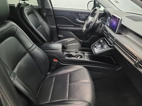 Used 2021 Lincoln Corsair AWD w/ Premium Package image 21