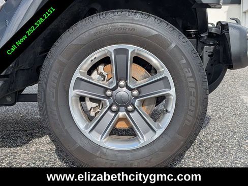 Used 2020 Jeep Wrangler Unlimited Sahara image 12