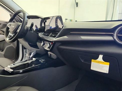 New 2026 Chevrolet Trax ACTIV w/ Sunroof Package image 37