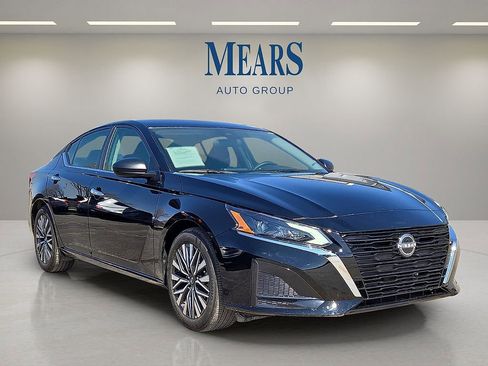 Used 2025 Nissan Altima 2.5 SV image 7