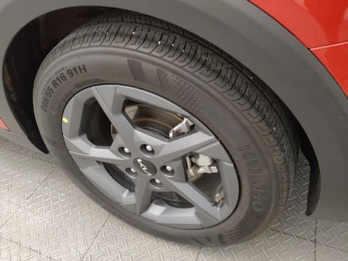 Used 2025 Kia K4 FWD image 31