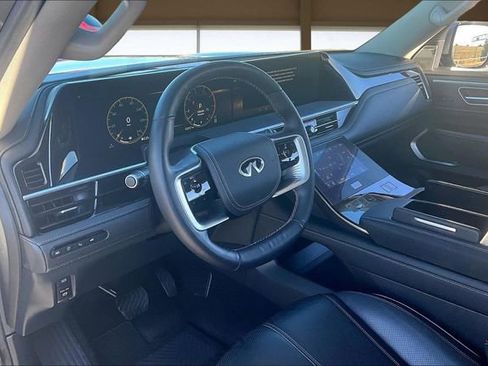 Certified 2025 INFINITI QX80 Sensory image 14