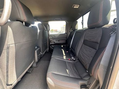 Certified 2025 Nissan Frontier PRO-4X w/ Pro Convenience Package AWD/4WD image 15