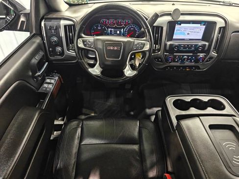 Used 2018 GMC Sierra 1500 SLT w/ SLT Premium Package AWD/4WD image 4
