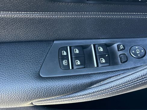 Used 2018 BMW 530e image 13