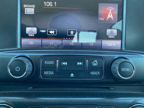 Used 2015 GMC Sierra 1500 SLT w/ SLT Preferred Package image 17