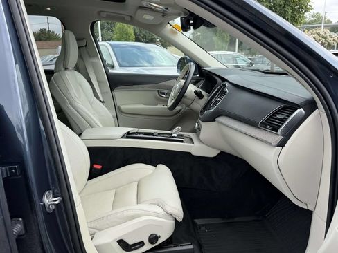 Used 2024 Volvo XC90 B6 Ultimate w/ Protection Package Premier AWD/4WD image 12